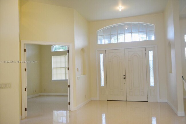 Building Photo - 16664 88th Rd N