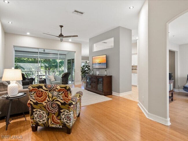 Foto del edificio - 793 Carrick Bend Cir