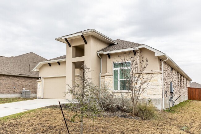 Building Photo - 920 Foxbrook Way