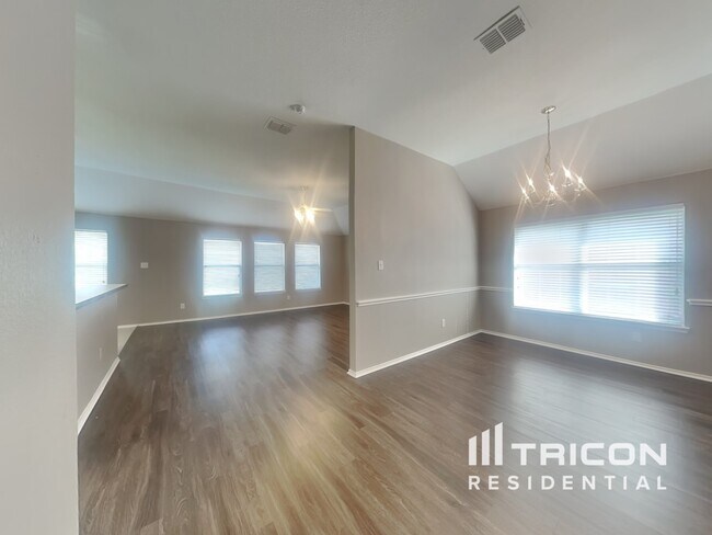 Foto del edificio - 9901 Glenshee Dr