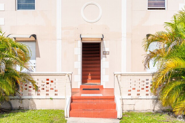 23 Sidonia Ave entrada - 23 Sidonia Ave
