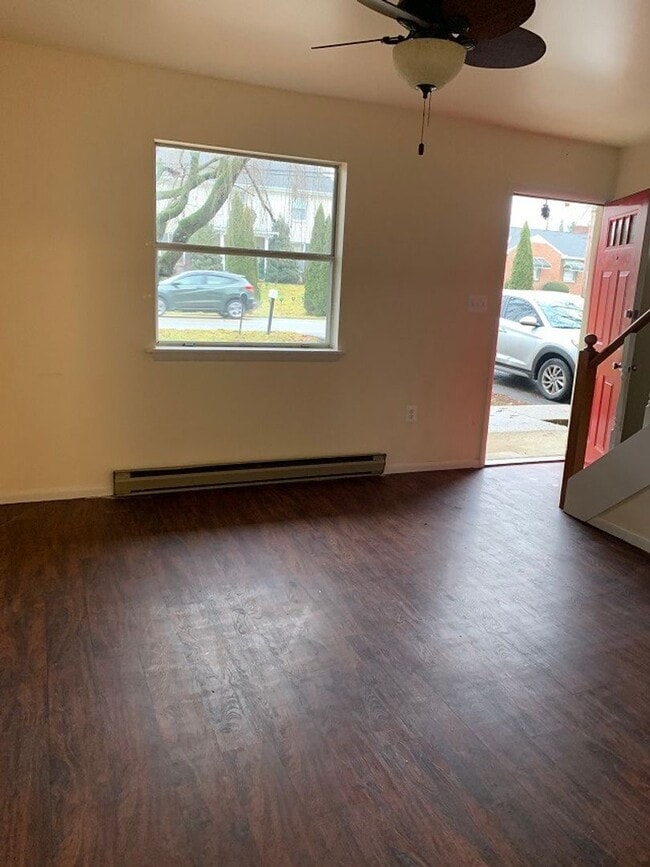 Building Photo - 13926-13928 Maugansville Road