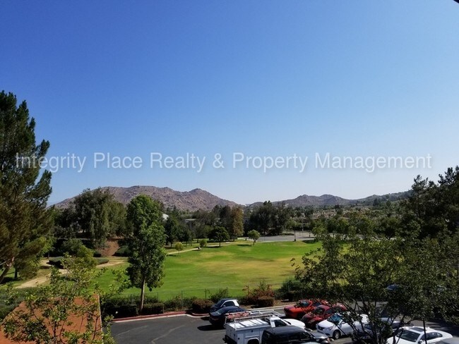 Building Photo - 2040 Las Colinas Cir