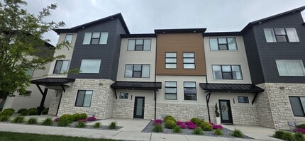 Building Photo - 512 S 1080 W