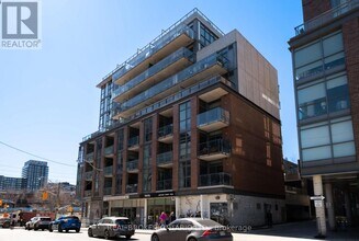 Building Photo - 2 Gladstone Ave