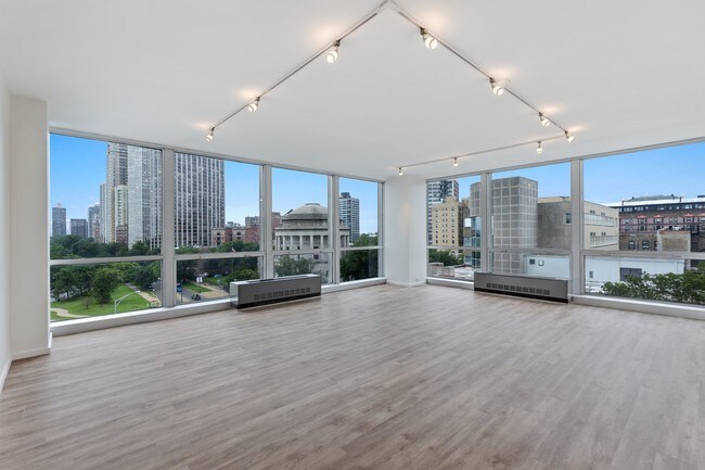 Building Photo - 340 W Diversey Pkwy