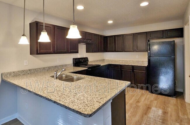 Building Photo - 1179 Woodruff Ave