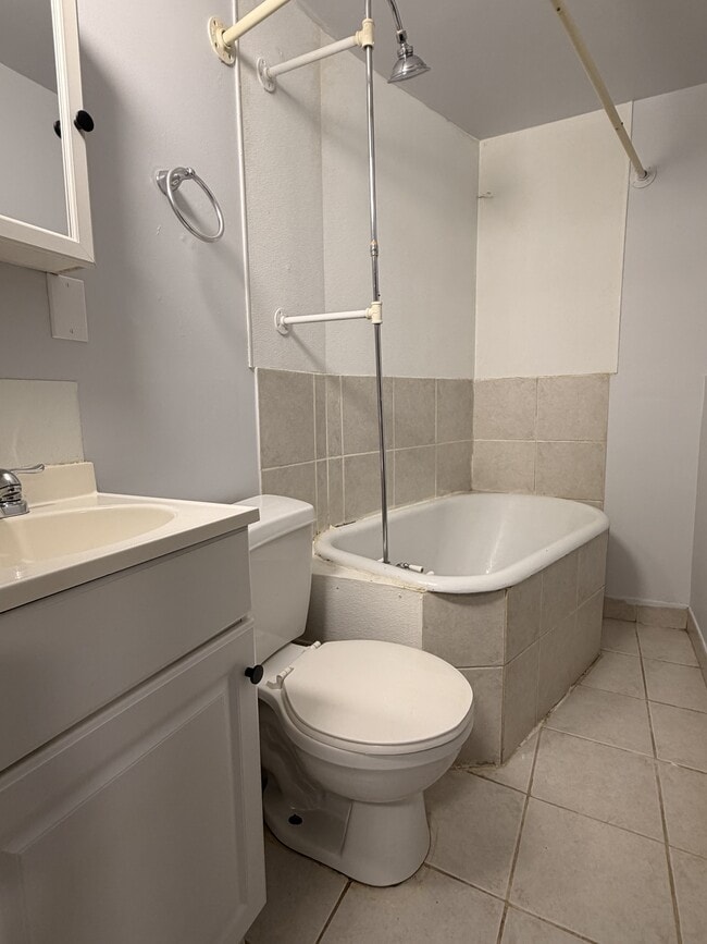 Photo du bâtiment - 1441 Wyandotte St E