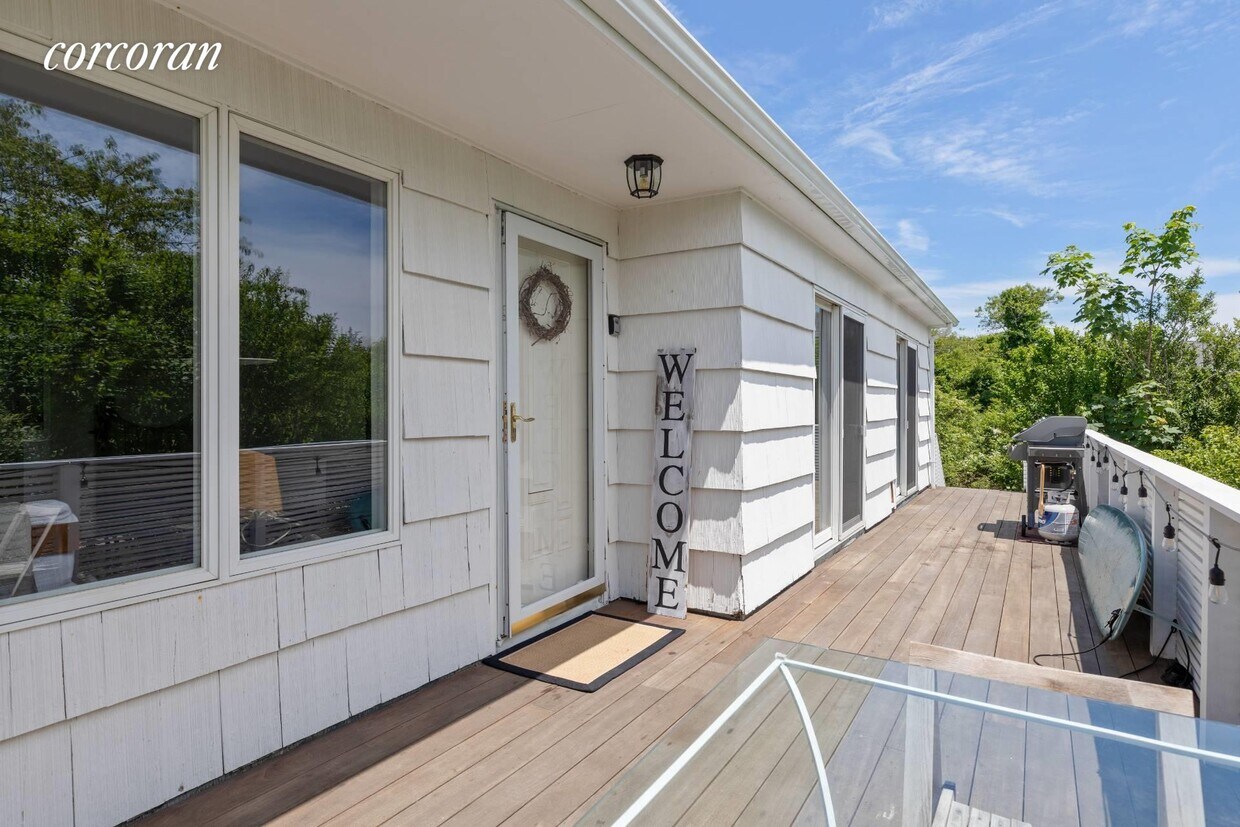 Foto principal - 51 Ditch Plains Rd