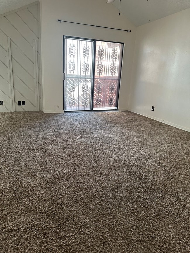 Building Photo - 1475 Brittany Ln