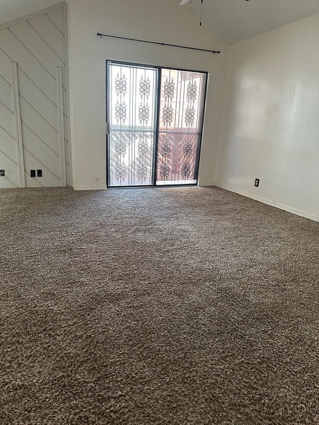 Foto del edificio - 1475 Brittany Ln