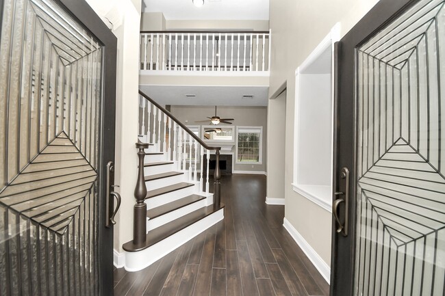 Building Photo - 2405 Guilbeau Ln