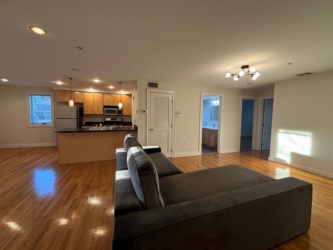 Foto del edificio - 1110 Massachusetts Ave