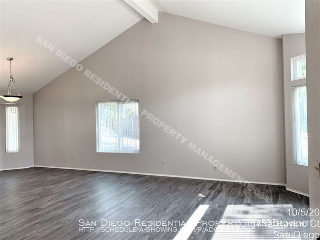 Foto del edificio - 1707 Cameo Dr