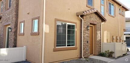 Building Photo - 4100 S Pinelake Way