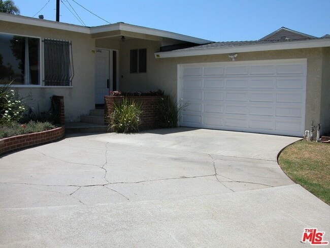 Building Photo - 6446 Riggs Pl