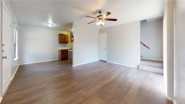 Building Photo - 1002 Verde Dr