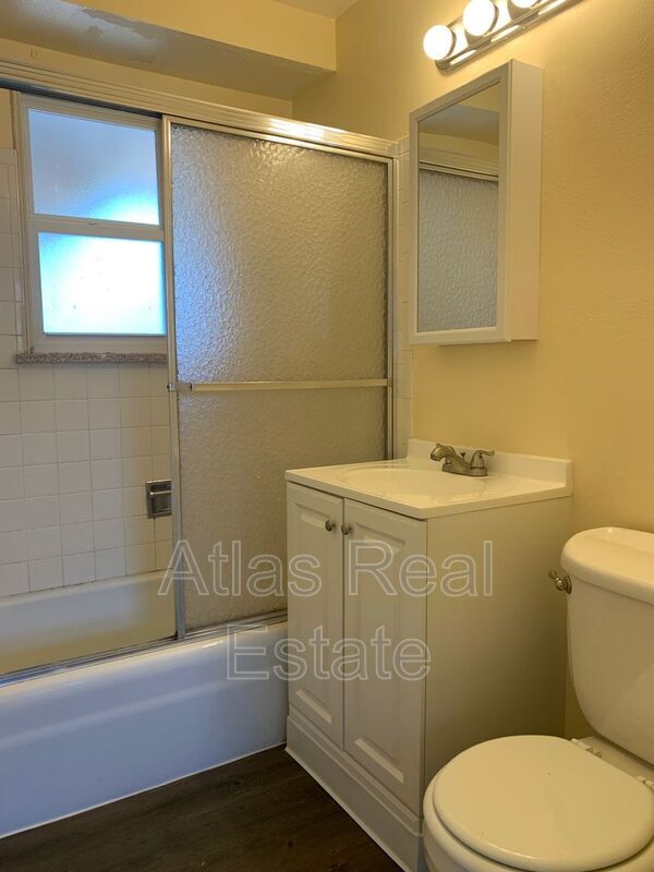 Building Photo - 3444 Depew St