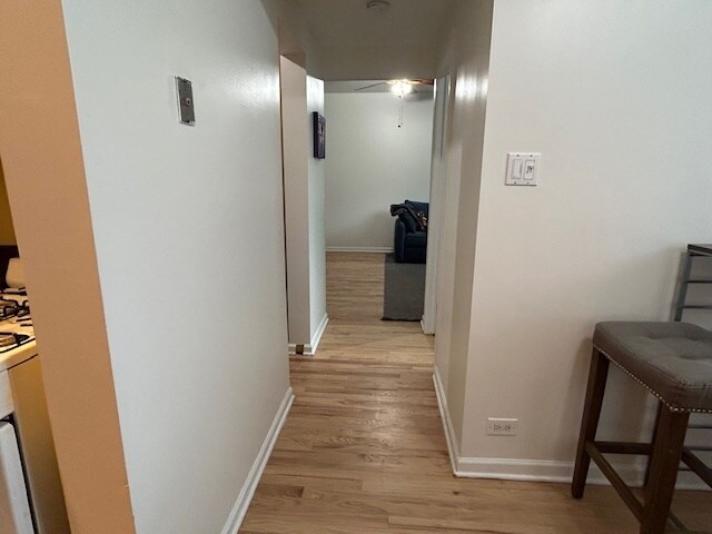 Foto del edificio - 4240 N Clarendon Ave