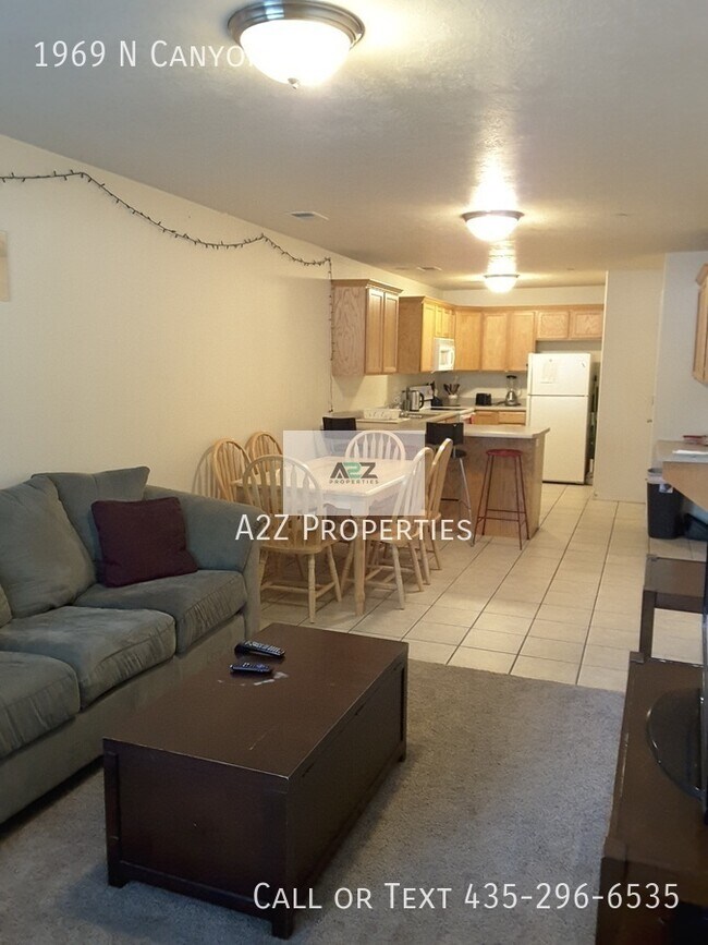 Building Photo - 1969 N Canyon Rd