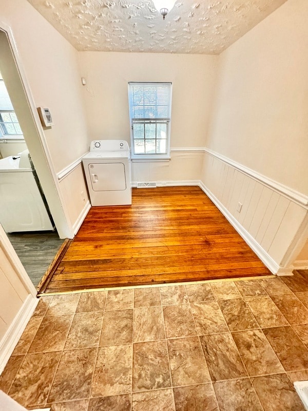 Foto del edificio - 3429 Ryburn Rd