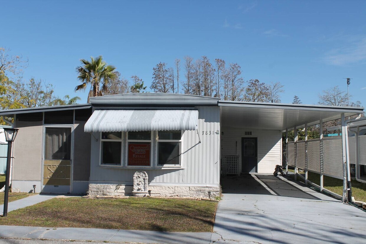 Primary Photo - 7831 Sunrunner Dr