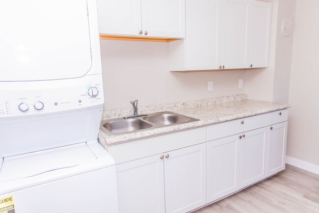 Photo - 1/2 Off 1st Month's Rent!! 2 bedroom House in the Randolph Community