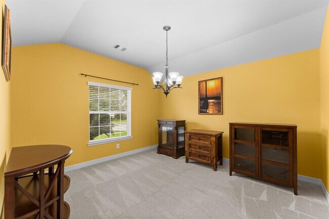 Building Photo - 28518 Lockeridge Farms Dr