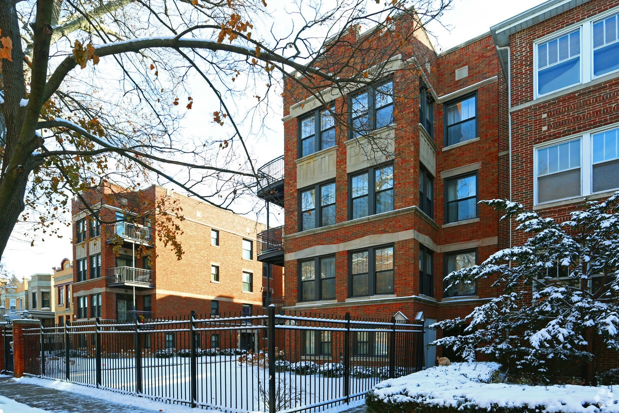Building Photo - 1617 W Fargo Ave