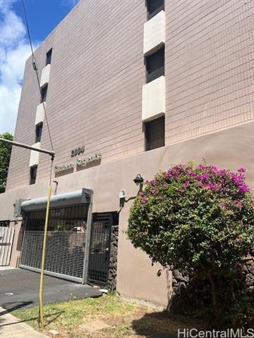 Building Photo - 2334 Kapiolani Blvd