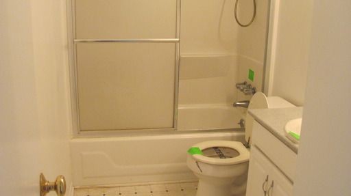 Building Photo - Large 4 bedroom 2.5 bath in Chesapeake