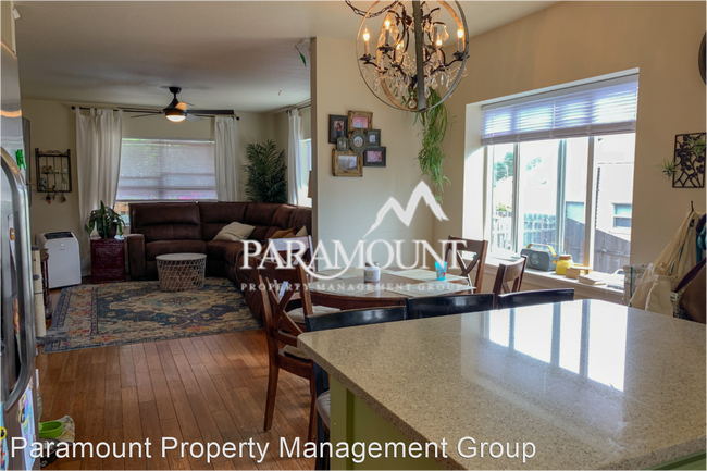 Foto del edificio - 3 br, 2 bath House - 1143 Naval Ave