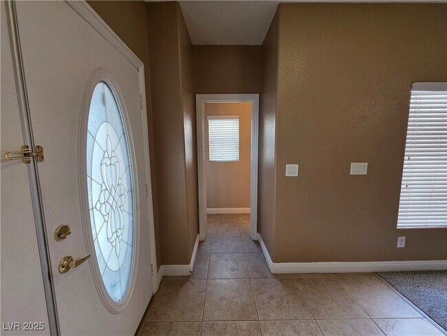 Foto del edificio - 8800 Blue Wolf St