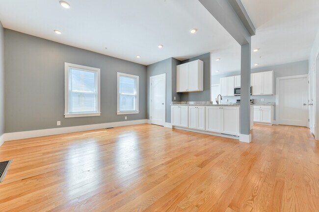 Building Photo - 29 Brookside Ave