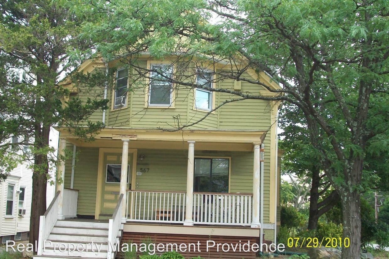 Primary Photo - 2 br, 1 bath Apartment - 567 Hope St