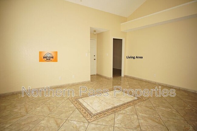 Foto del edificio - 5751 Sean Haggerty Dr