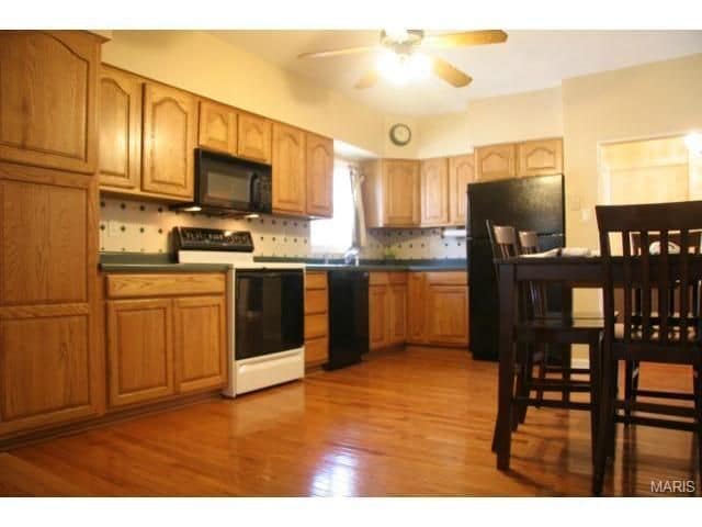 kitchen - 5454 Bischoff Ave