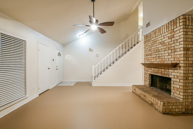 Foto del edificio - 26 Yewleaf Rd