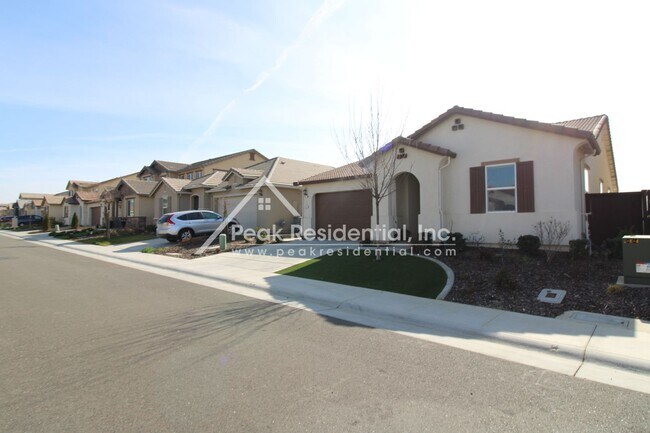 Building Photo - Spacious 3bd/2ba Home in Folsom Ranch