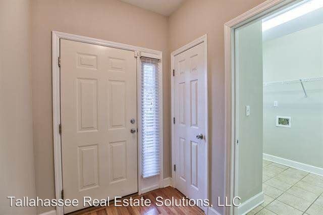 Building Photo - 3 br, 2 bath Apartment - 2217 Delta Lane