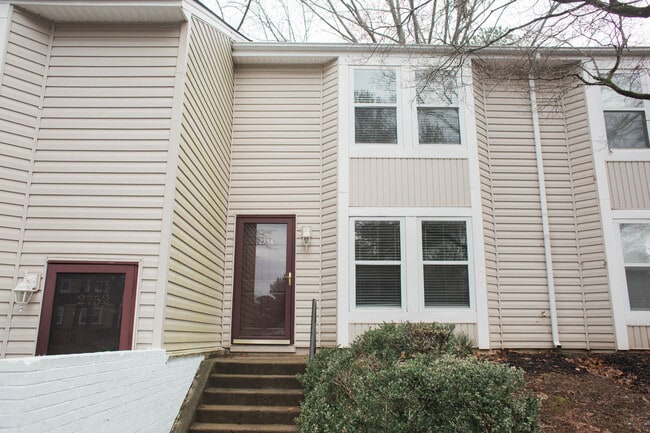 Building Photo - 2754 Gatewood Cir