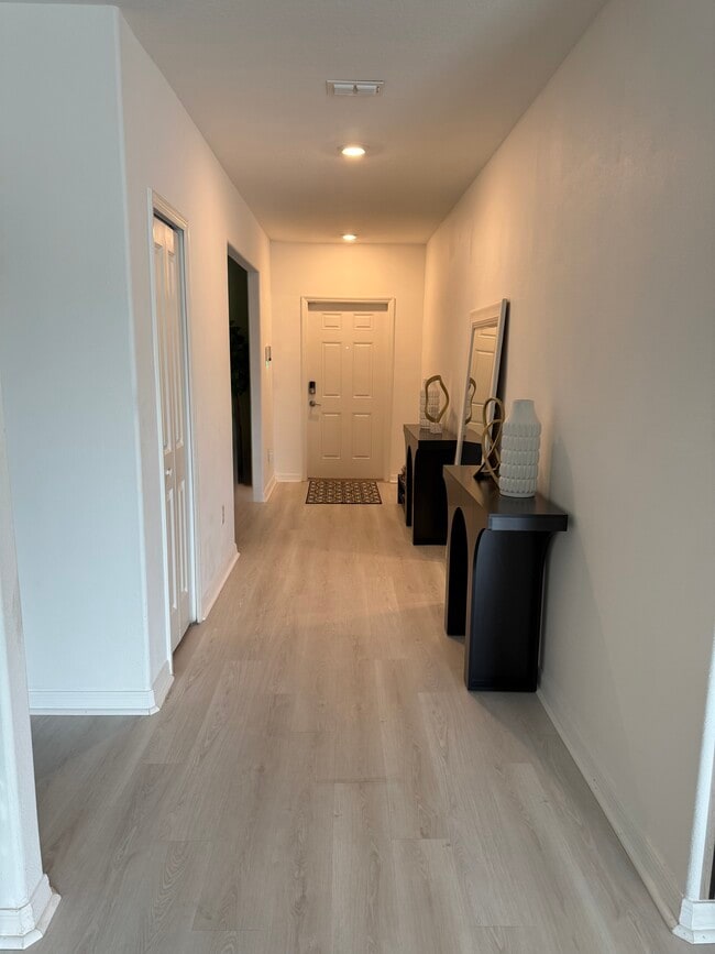 Building Photo - 4011 86th St E