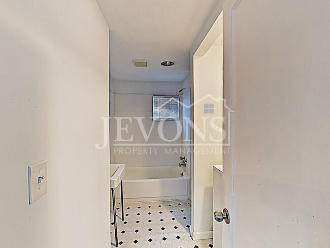 Foto del edificio - 2104 S 8th Ave