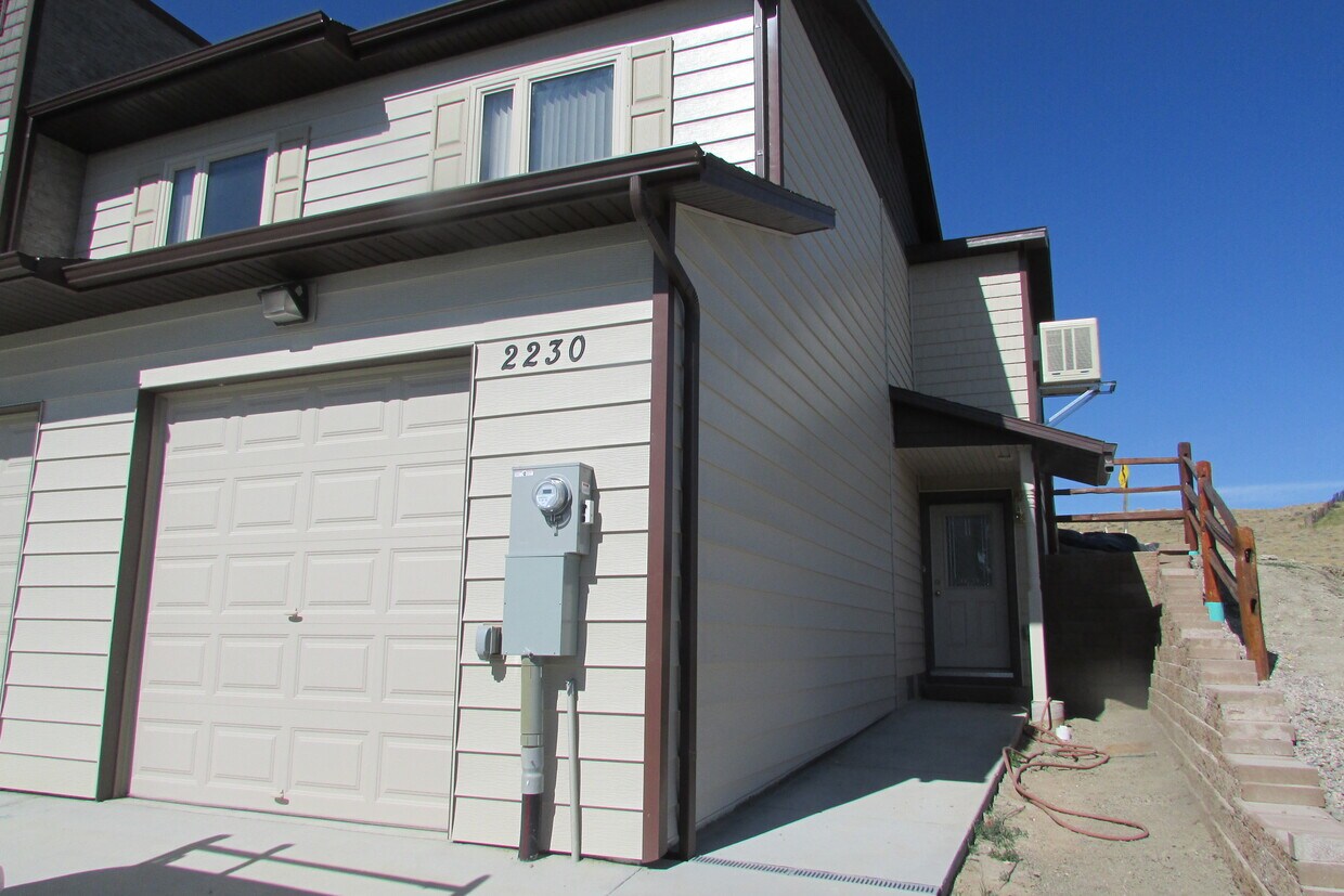 North unit of duplex - 2230 Lamplighter Ln