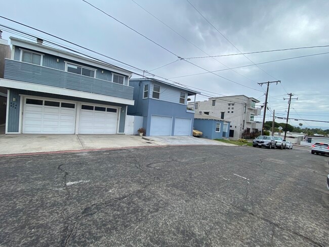 Building Photo - 826 Bard St