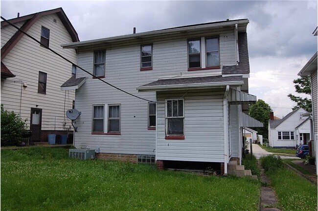 Building Photo - 225 Murphy Ave