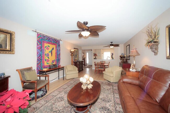 Building Photo - 210 16th St