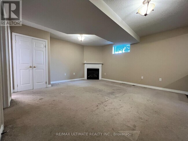 Photo du bâtiment - 209 Dunsmore Ln