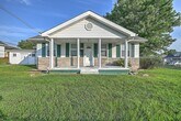 2 bedroom / 1 bath home with fenced yard ... - 2 bedroom / 1 bath home with fenced yard  ...