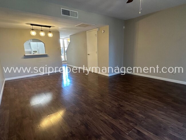 Building Photo - Upgraded Tempe Property Minutes From ASU